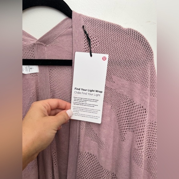 Lululemon Find Your Light Wrap NWT Pink OS - Picture 7 of 10